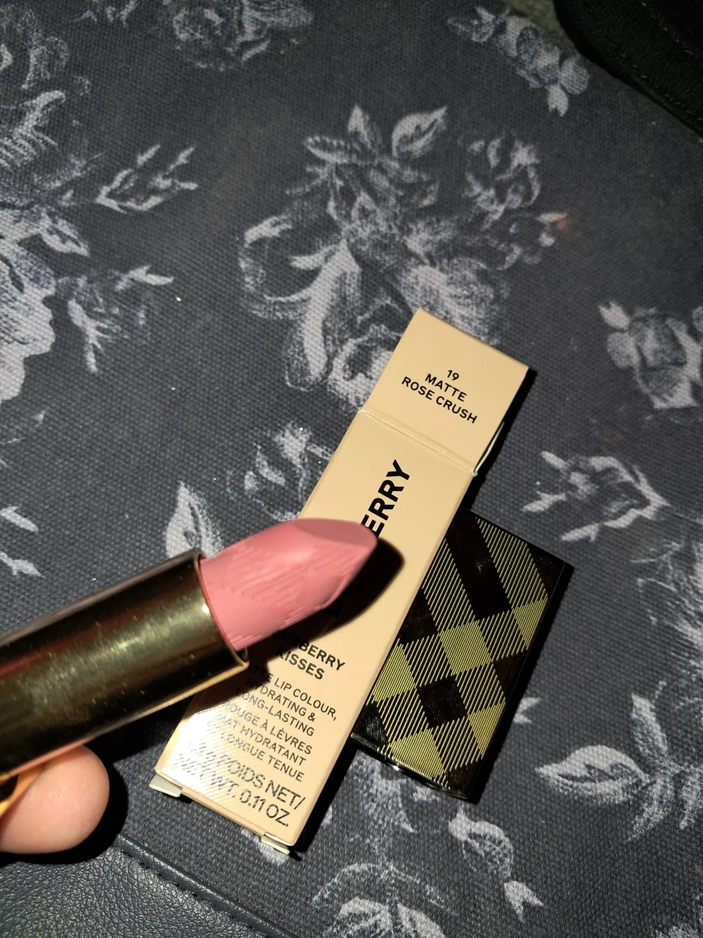 Burberry kisses matte